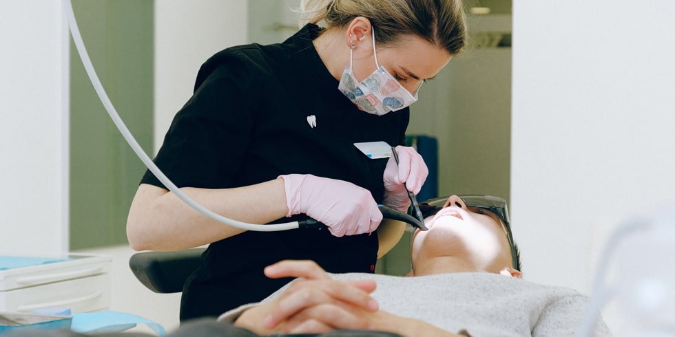 clinica_padilha_implantes_sem_cortes_conheca_mais_sobre_essa_tecnica Implantes sem cortes – conheça mais sobre essa técnica